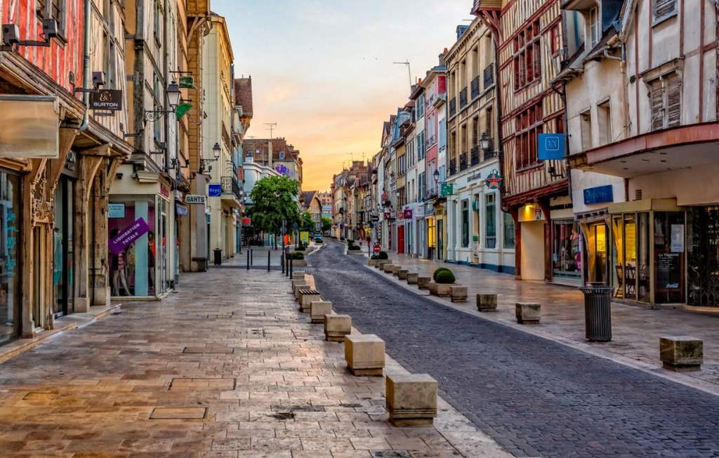 Suivre les TEMPLIERS à&nbsp;TROYES